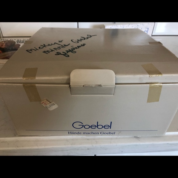 Disney Mickey and Minnie Figurines - Picture 6 of 6